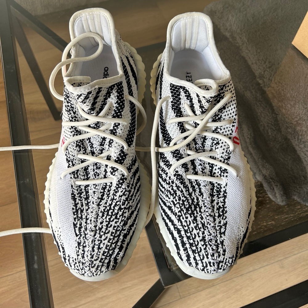 Yeezy Boost 350 V2 ‘Zebra’